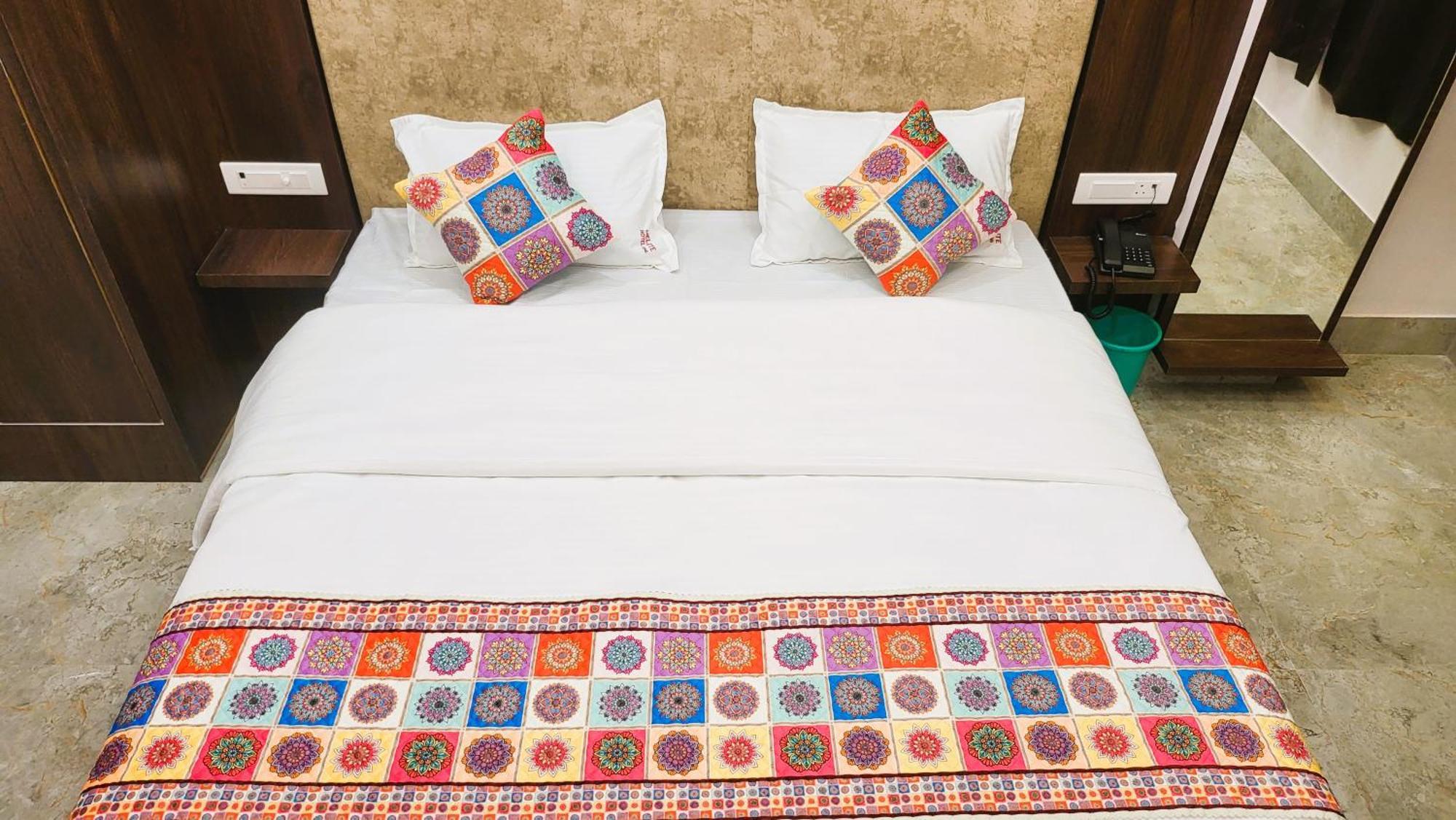 Hotel Delite Биканер Экстерьер фото